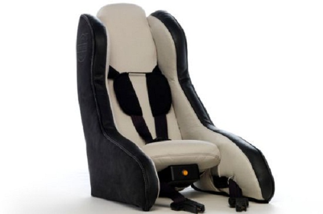 Volvo giới thiệu ghế bơm hơi di động cho trẻ em        